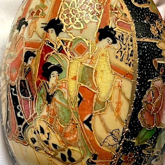 Vintage 4” Gold Gilded & Painted by Hand Porcelain Royal Satsuma Oriental Egg - Picture 3 of 14